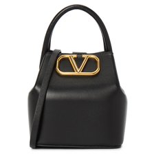 [Valentino]발렌티노 V 로고 시그니처 여성 버킷백 P0Y08VNL 0NO