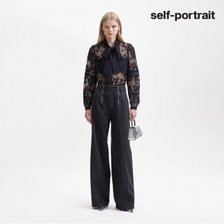 [self-portrait] 블랙 레이스 푸시 보우 셔츠 (AW23-099TB-B)