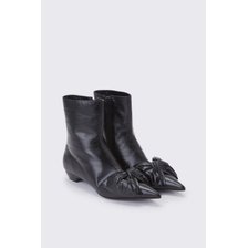 [김나영 착용]Ribbon pointed toe ankle boots(black)DG3CW23524BLK_추가이미지