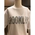 [19S/S] BROOKLYN 프린트스팽글 티셔츠 (SF2TSF074) 추가 이미지